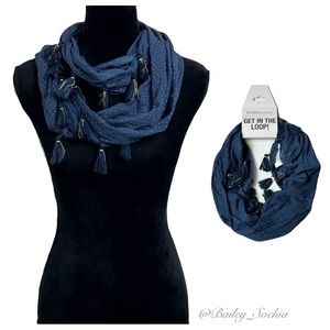 NWT BCBGeneration Loop Scarf